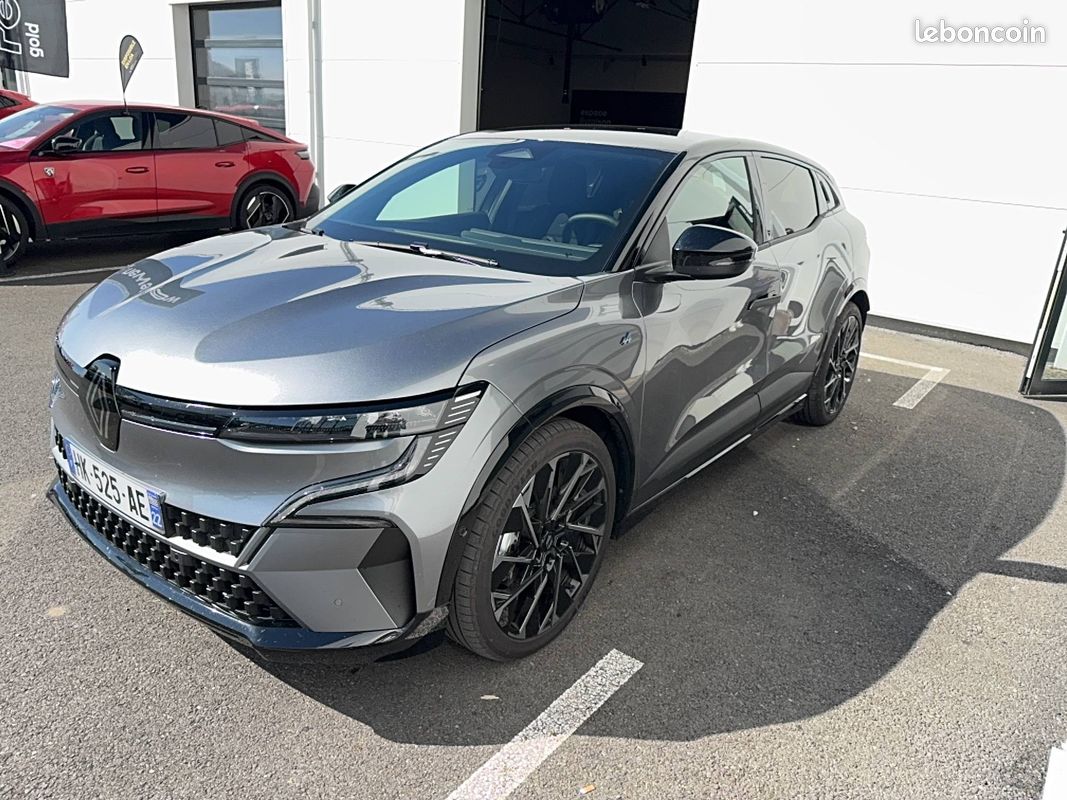 RENAULT Megane E-Tech 220 ch autonomie confort esprit Alpine (image 1)