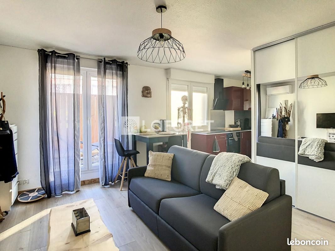 Studio 1 pièce 30 m² - Bordeaux 33000 (image principale 0)
