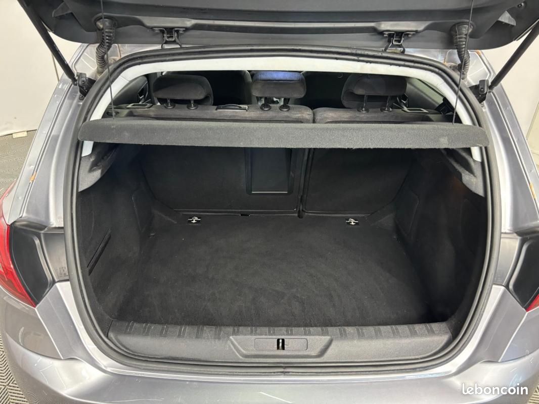Peugeot 308 1.2 PureTech 110ch S&S BVM5 BC Allure (image 6)