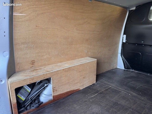 VOLKSWAGEN Transporter T6 2.0TDI 4 MOTION DSG BUSINESS LINE 198CH L1H1 (image 25)