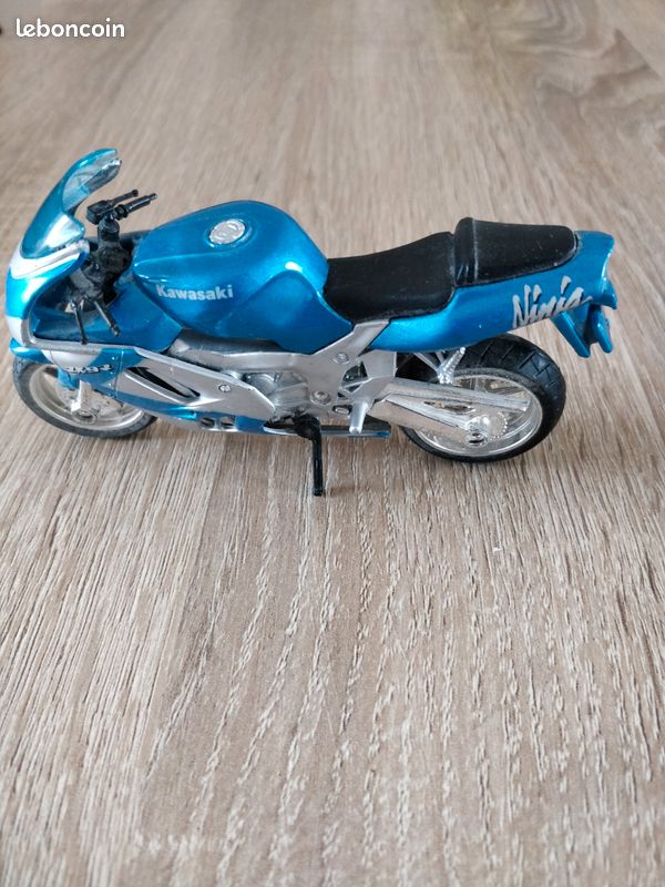 Motos miniatures (image 3)