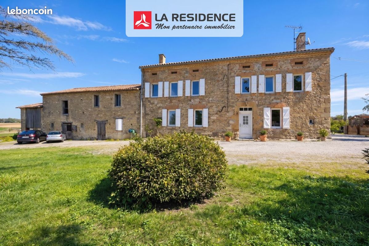 Maison 7 pièces 272 m² · à Falga · 272 m² · 490 000 €