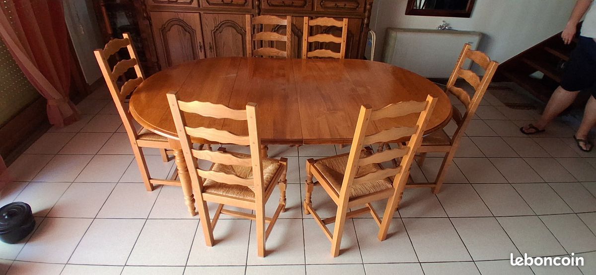 Table salle a manger 6 chaises (image 1)