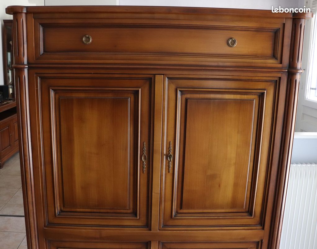 Très beau meuble de rangement en merisier massif style Louis XVI (image 7)