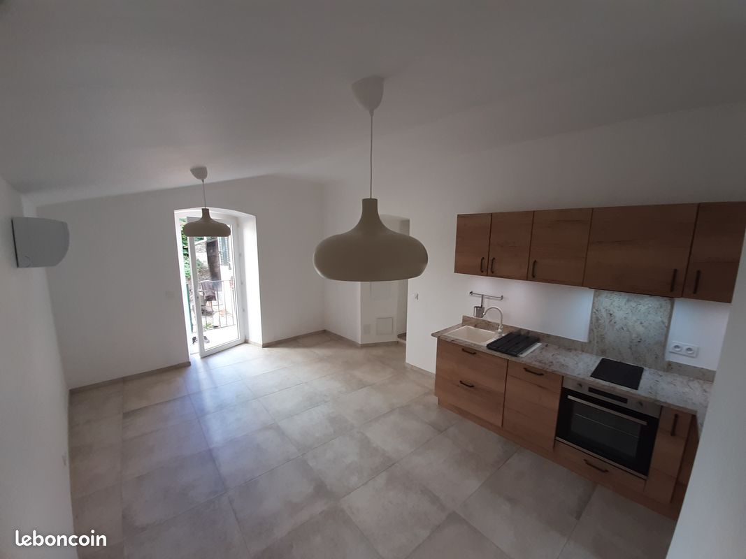 Appartement 2 pièces 42 m² · à Corte · 42 m² · 620 €/mois