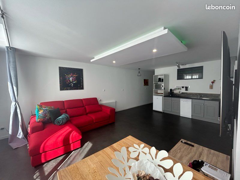 Appartement 2 pièces 75 m² · à Sedan · 75 m² · 890 €