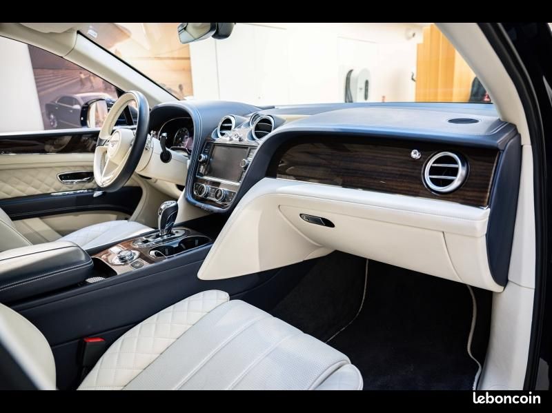 Bentley Bentayga 4.0 V8 550ch (image 12)