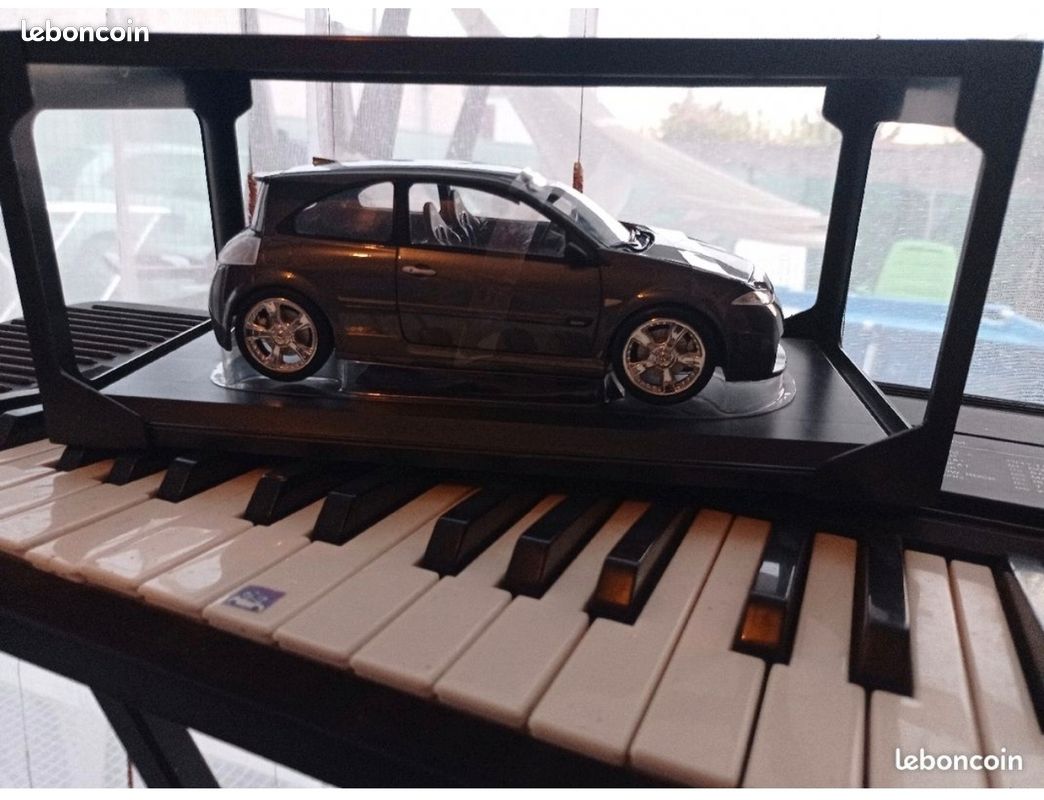Renault Twingo Meteor Grey (Norev) 1:18