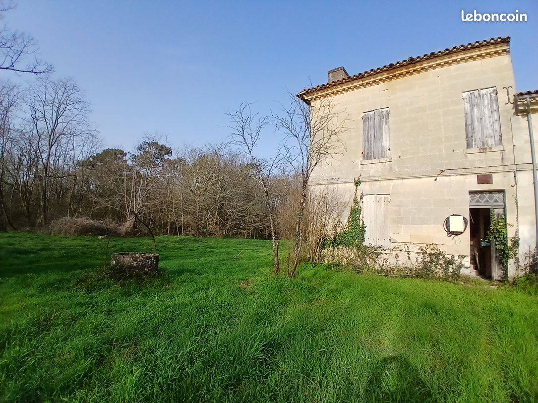 Maison 6 pièces 110 m² · à Saint-Denis-de-Pile · 110 m² · 100 000 €