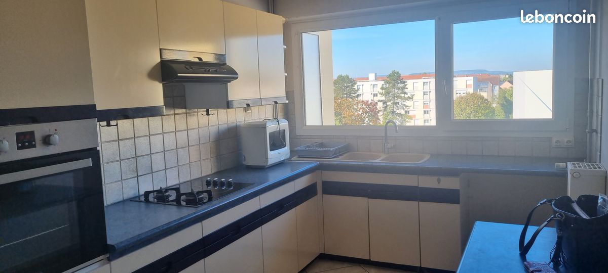 Appartement 4 pièces 79 m² · à Chevigny-Saint-Sauveur · 79 m² · 990 €