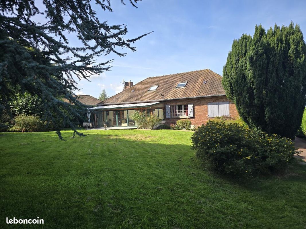 Maison 9 pièces 213 m² · à Croix-en-Ternois · 213 m² · 313 200 €