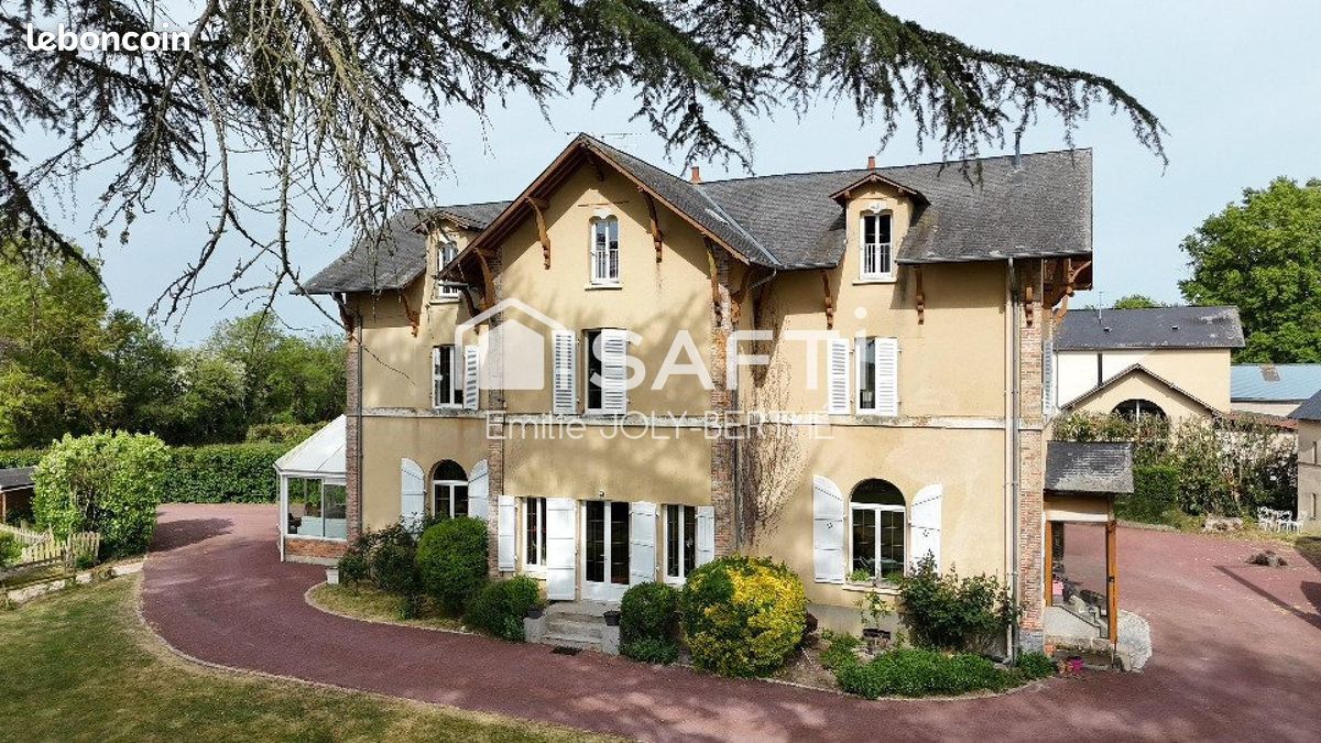 Maison 10 pièces 287 m² · à Saint-Georges-le-Fléchard · 287 m² · 499 200 €