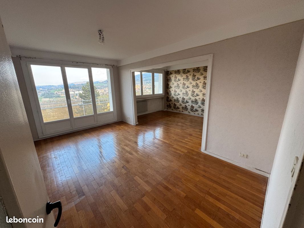 Appartement 3 pièces 76 m² · à Firminy · 76 m² · 53 000 €