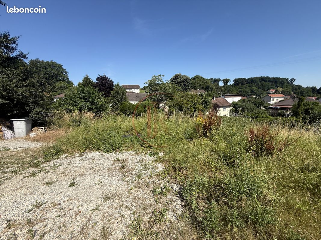 Terrain 1329 m² · à Velesmes-Essarts · 1 329 m² · 79 000 €