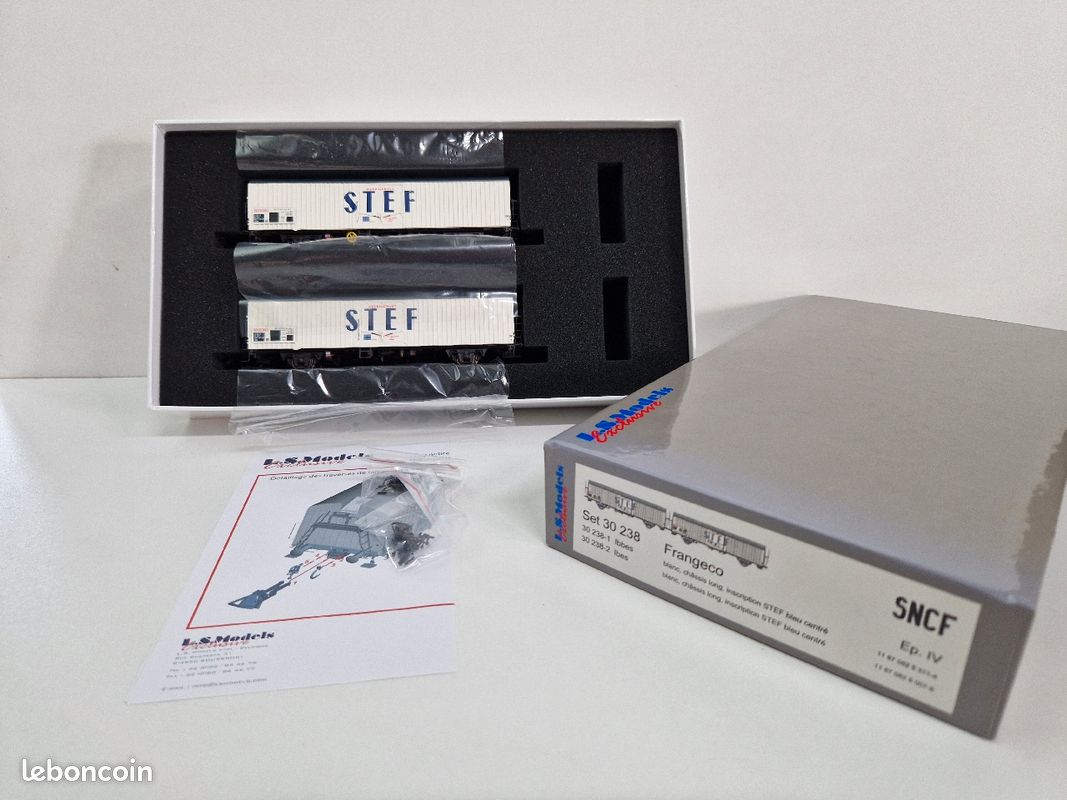 Coffret de 3 wagons couvert Gs + frigorifique STEF + tombereau TP, SNCF