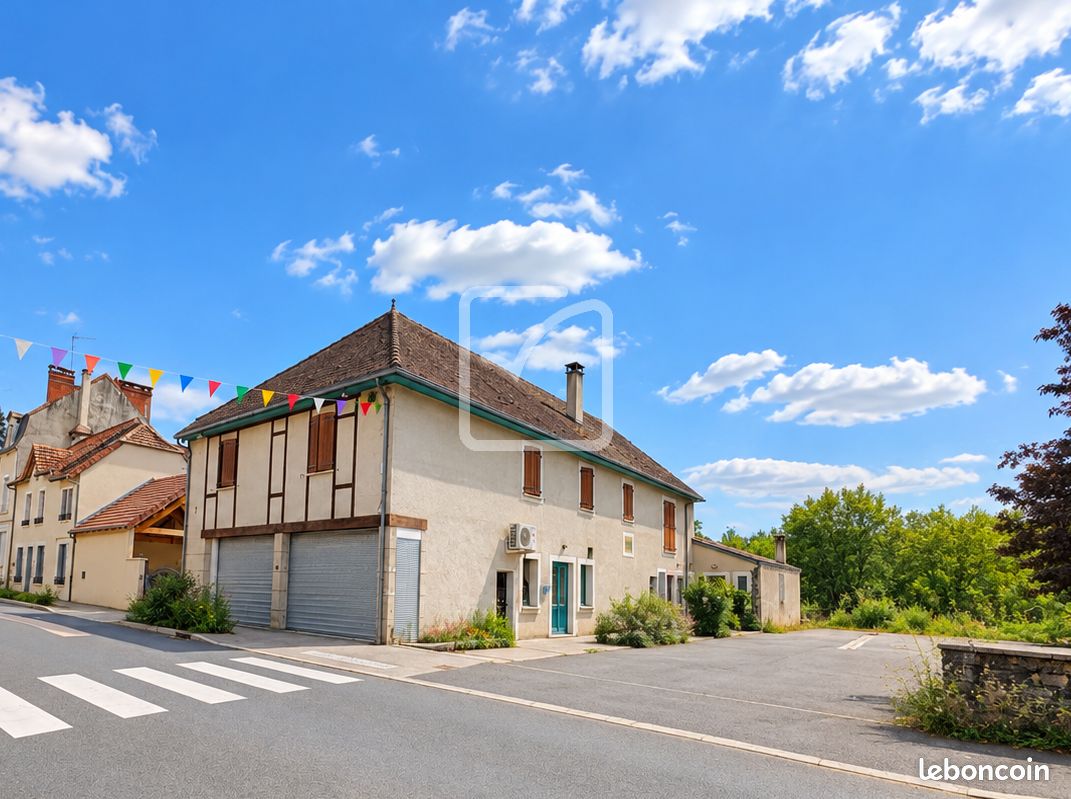 Maison 7 pièces 158 m² · à Aynac · 158 m² · 244 950 €