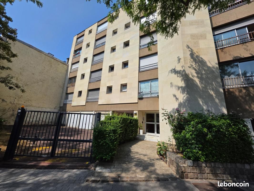 Appartement 1 pièce 22 m² · à Bourg-la-Reine · 22 m² · 144 000 €