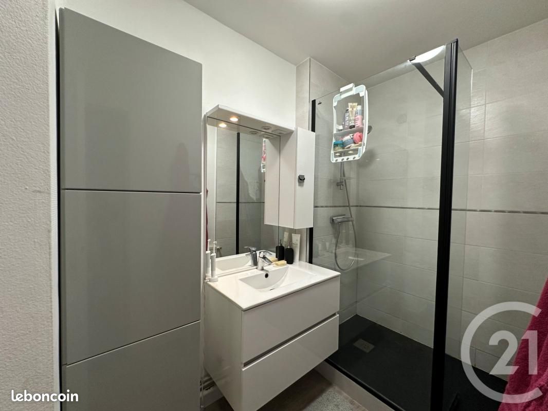 Appartement a louer saint-lo - 4 pièce(s) - 84 m2 - Surfyn