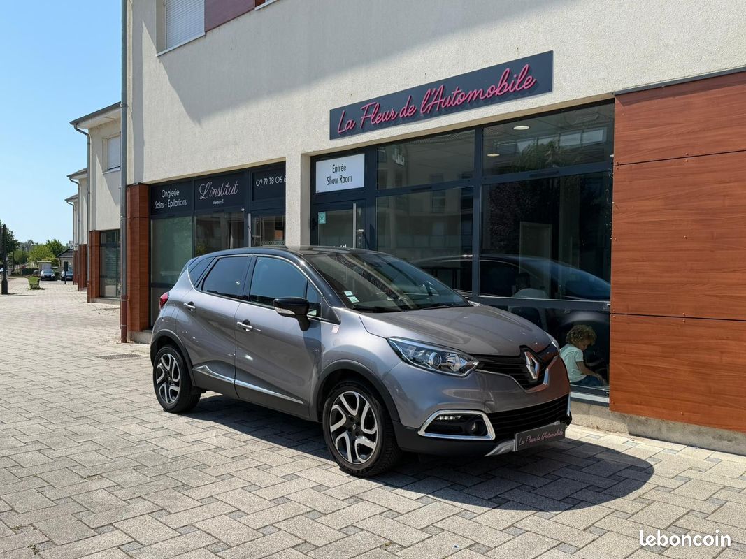 RENAULT CAPTUR TCe 90 Energy SS eco² SL Helly Hansen - REGULATEUR DE VITESSE / RADAR AR/ CAMERA DE RECUL (image 5)