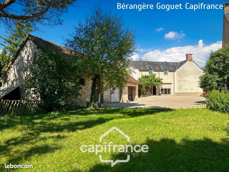 Maison 8 pièces 250 m² · à Yvré-l'Évêque · 250 m² · 552 000 €