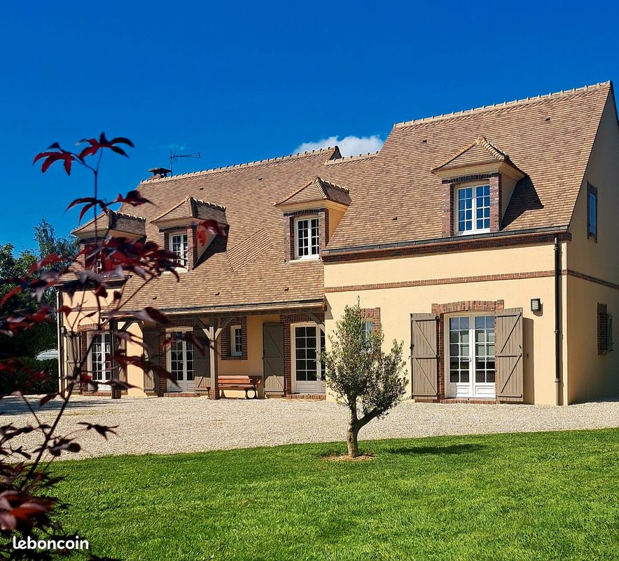 Maison 10 pièces 280 m² · à Sens · 280 m² · 580 000 €