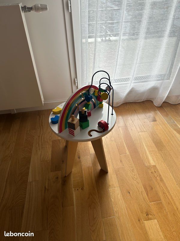 Table d’éveil multi-activités en bois — excellent état (image 6)