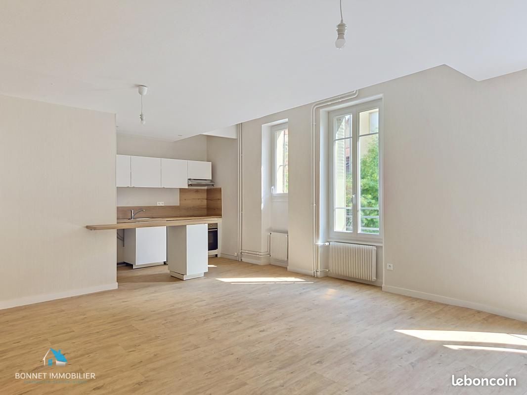 Appartement 4 pièces 104 m² · à Clermont-Ferrand · 104 m² · 1 100 €/mois