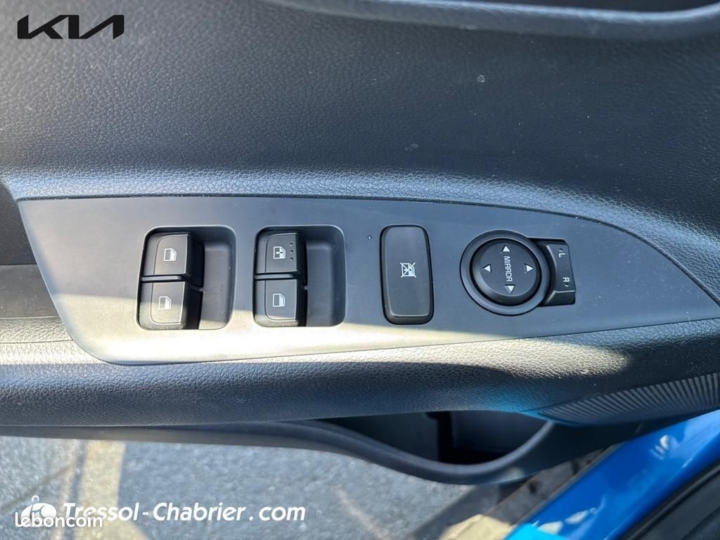 Kia Stonic 1.0 T-GDi 100 ch ISG BVM5 Active (image 20)