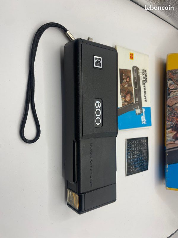 Appareil Photo Vintage Kodak Tele-Ektralite 600 – Bon état Général
