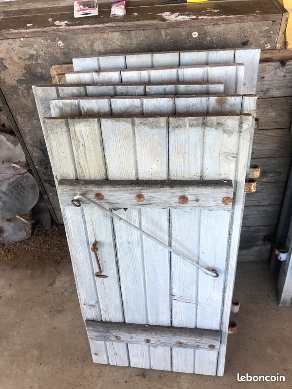 Volets en bois (image 1)