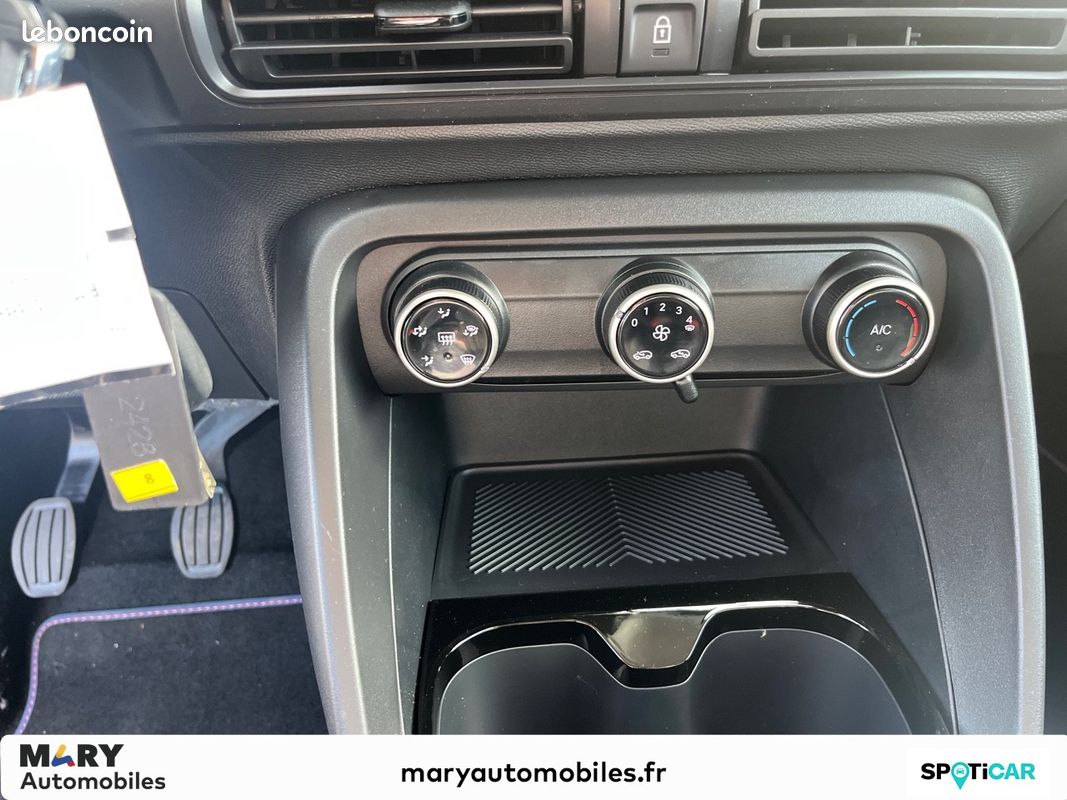 CITROEN C3 Turbo 100 ch Manuelle Collection (image 14)