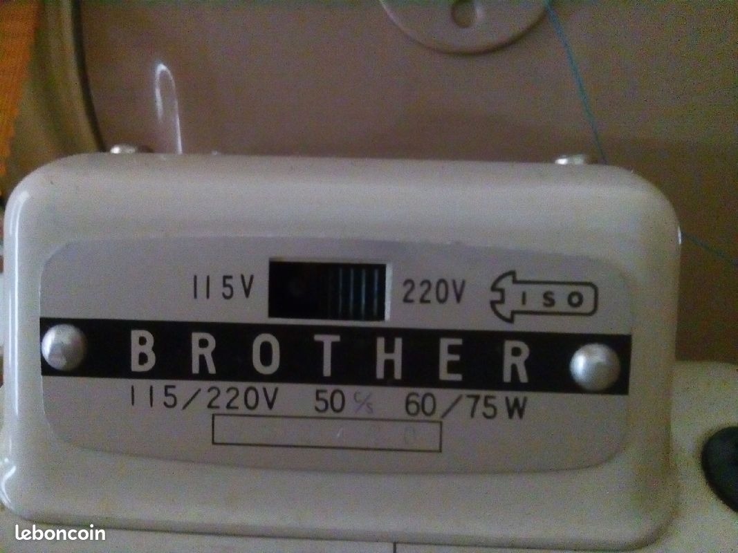 Machine à coudre (image 2)