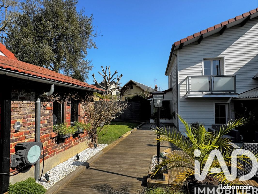 Maison 5 pièces 132 m² · à Le Mesnil-Esnard · 132 m² · 365 000 €