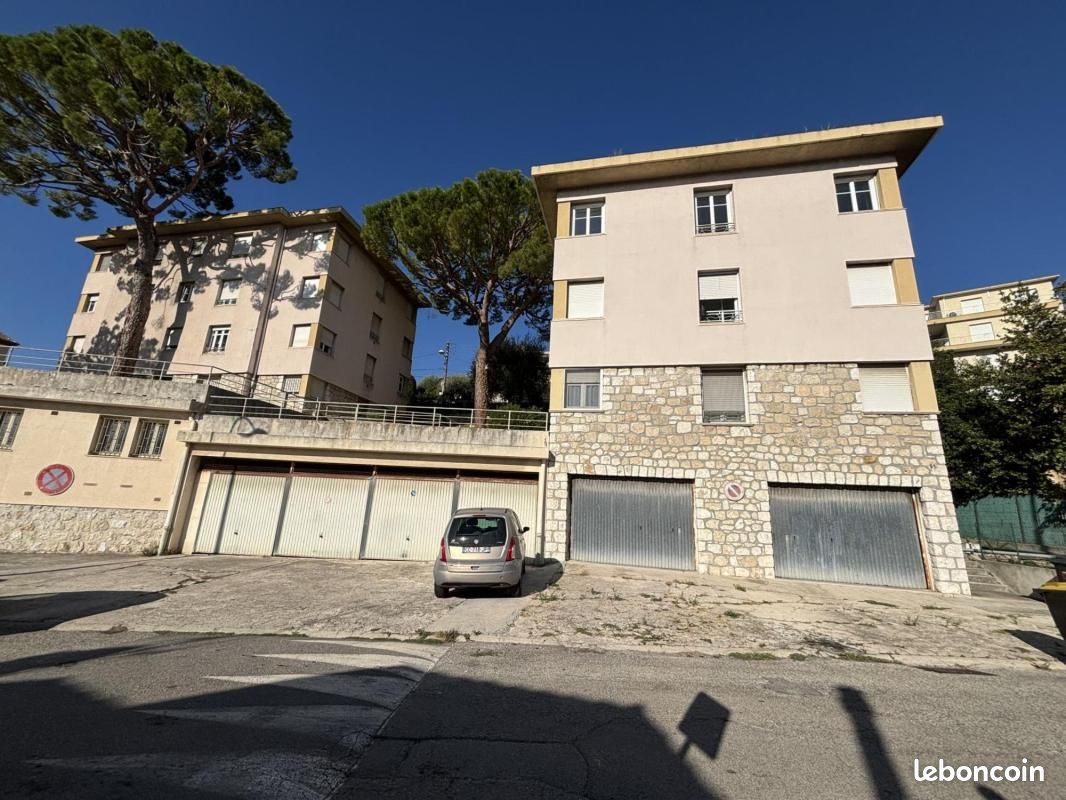 Appartement 4 pièces 63 m² · à Nice · 63 m² · 230 000 €
