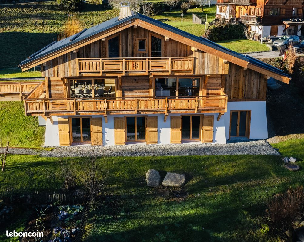 Maison 9 pièces 226 m² · à Combloux · 226 m² · 2 290 000 €