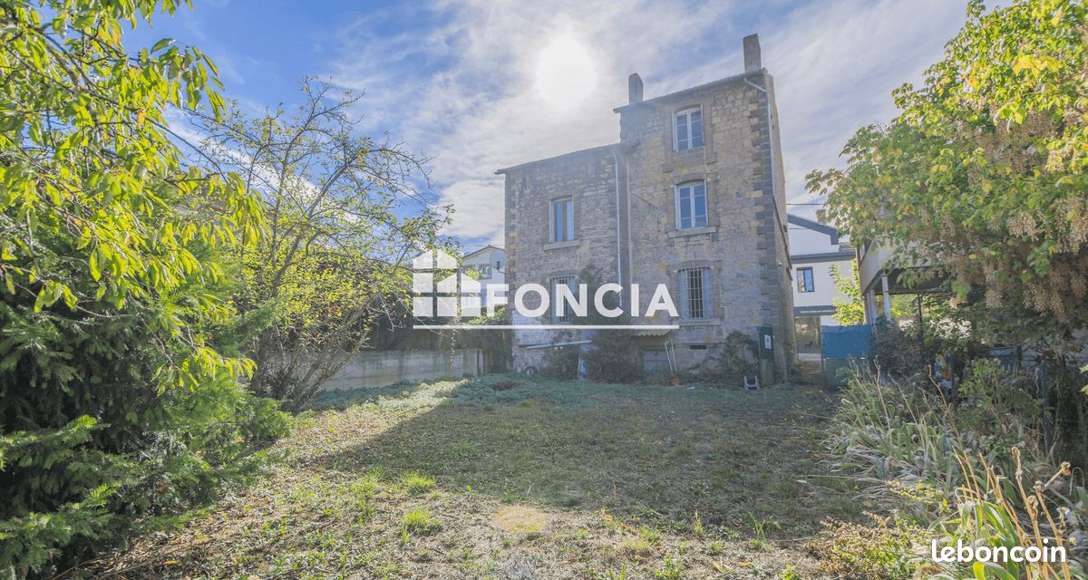 Immeuble 260 m² · à Firminy · 260 m² · 119 000 €
