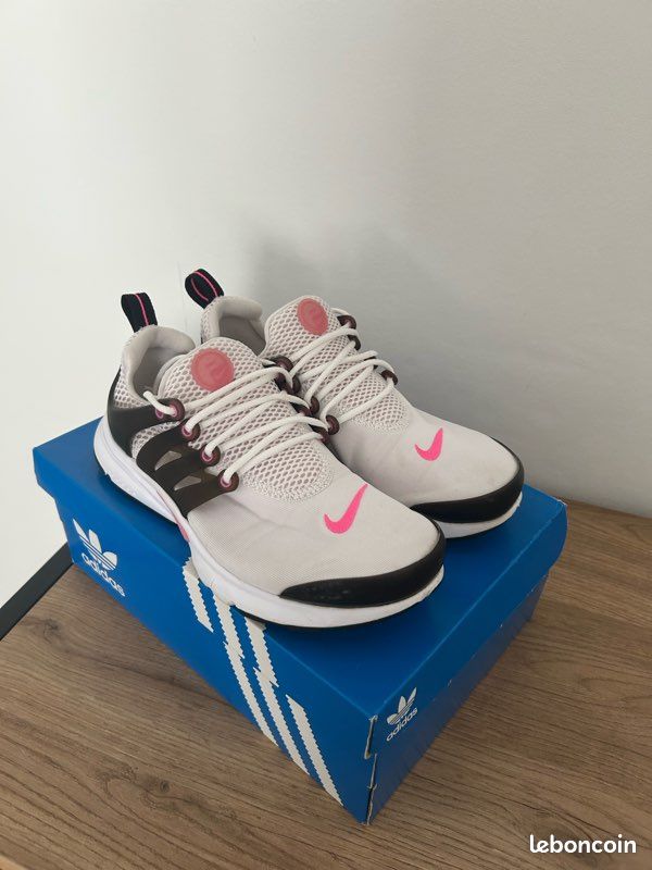 👟 Nike Presto blanche et Rose pointure 36 👟💖 Chaussures de