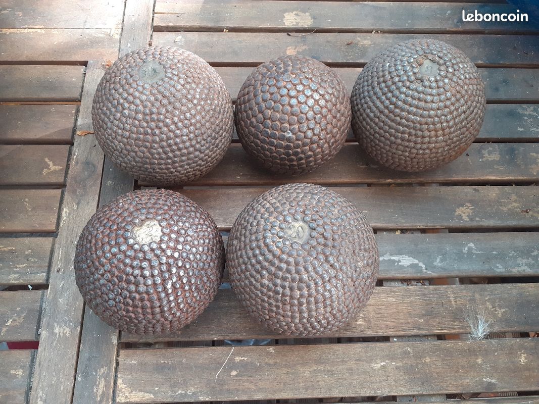 Rare Ancienne Paire Boules Cloutées Lyonnaise - Art Populaire