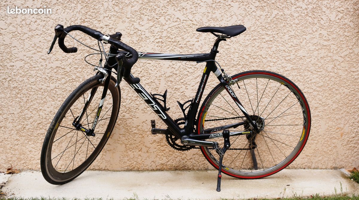 Vélo de Route Felt FR Advanced Shimano 105 11V Plasma Red 2020