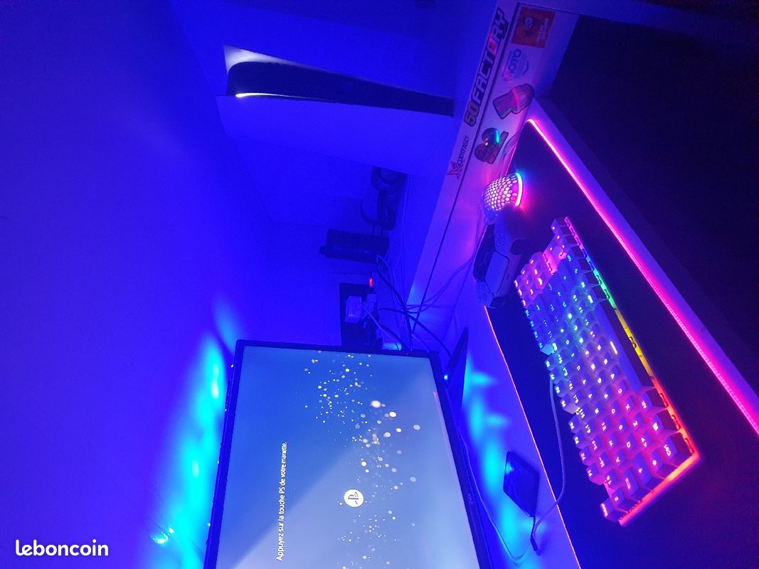 Je vends ma ps5 a négocier (image 3)