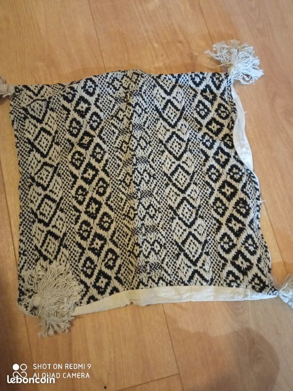 Housse de coussin et tapis neufs thème bohème (image 3)