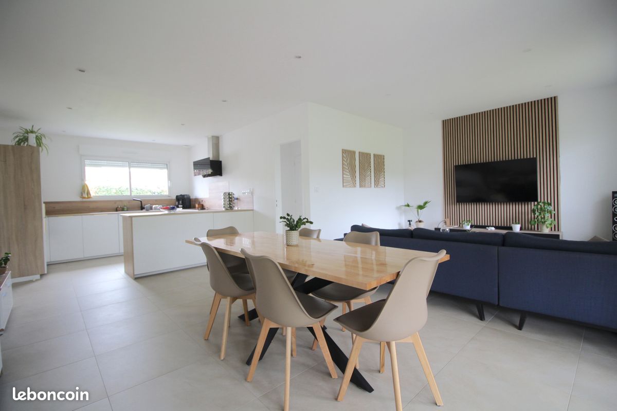 Maison 3 pièces 74 m² · à Bassens · 74 m² · 275 000 €