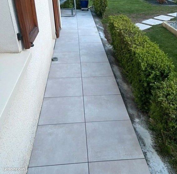 Dalle terrasse et allée de jardin, Décines-Charpieu 69150 (image 4)