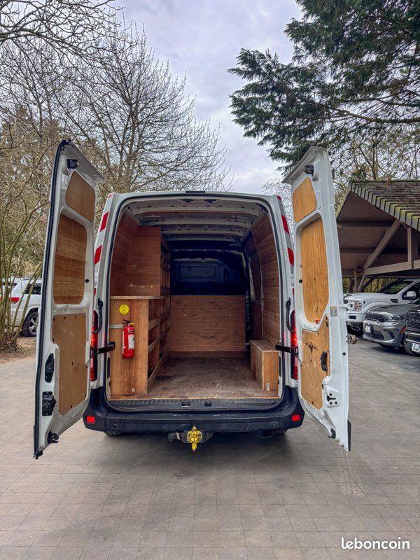 RENAULT MASTER L2H2 BLUE DCI 135 GRAND CONFORT - TVA RÉCUPÉRABLE - PRIX TTC - 12 483 HT - aucun frais à prévoir - attelage (image 5)