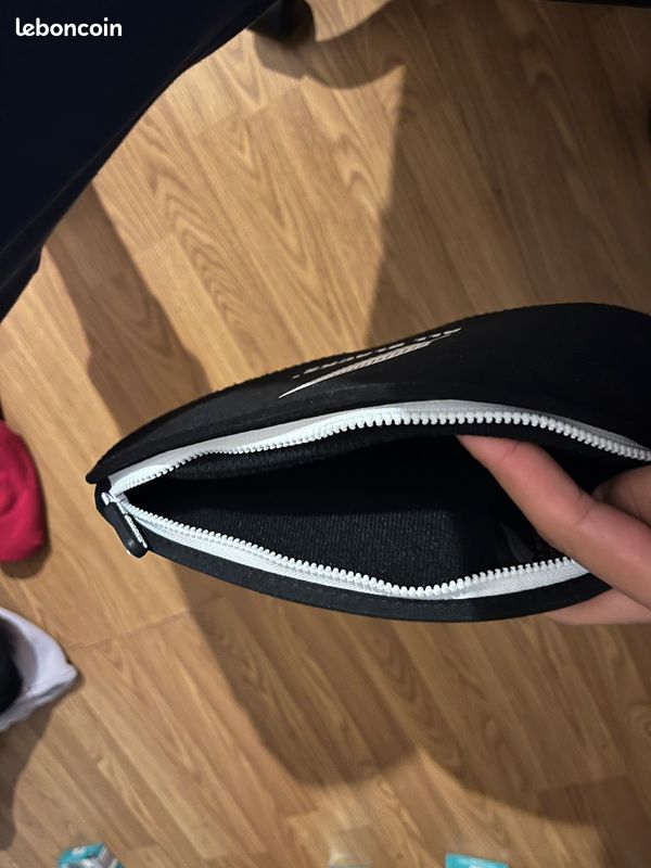 Trousse de toilette all blacks (image 2)