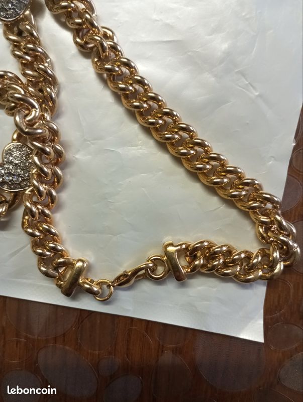 Collier avec coeur (image 2)