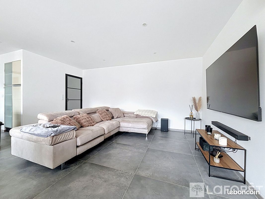 Maison 4 pièces 93 m² · à Erquinghem-Lys · 93 m² · 299 800 €