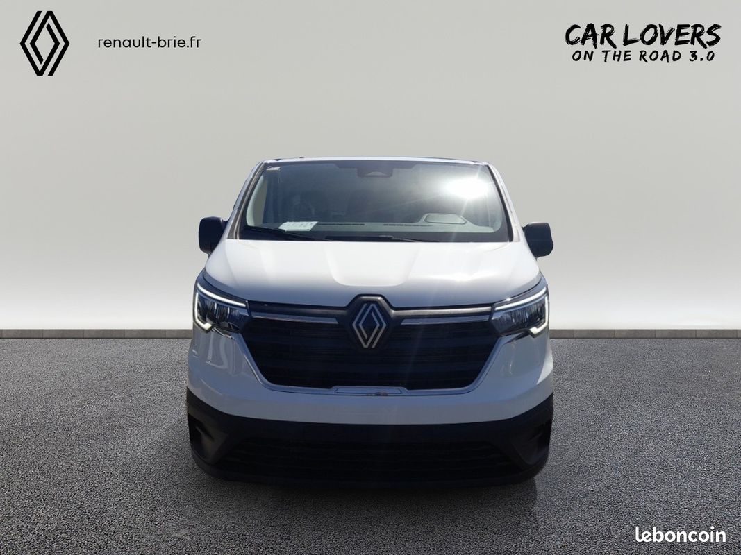 Renault trafic fg blue dci 130 l1h1 3t gsr2 advance (image 8)