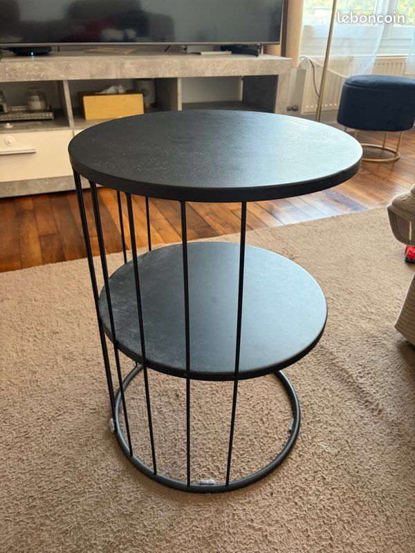 Table d’appoint / table basse (image 1)