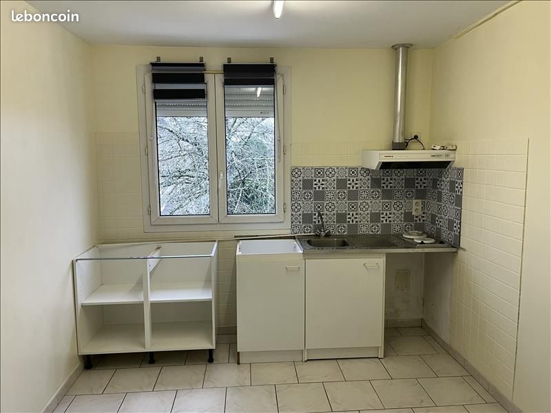 Pavillon 5 pièces 118 m² - Gond-Pontouvre 16160 (image principale 5)
